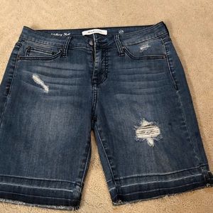 Realm Denim Sz 27 walking shorts. Distressed look & wiskering @ front pockets